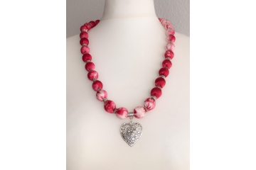 Light and Deep Red beaded hand-made necklace